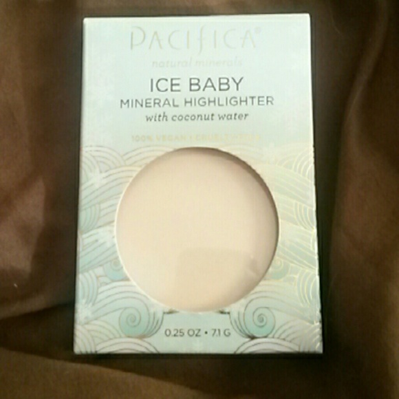 NWOT Pacifica makeup - Picture 3 of 4